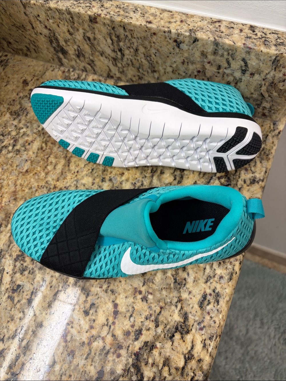 Nike Women's Slip-On Athletic Sneakers in Teal with Black Strap size 7.5 , NWOT - Picture 5 of 7